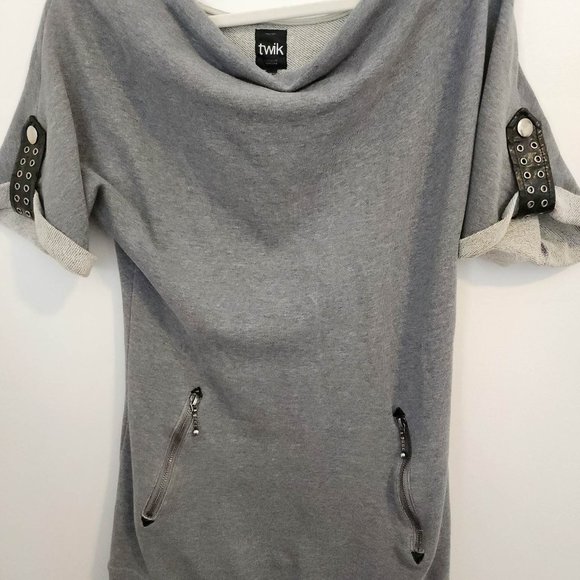 Twik-SIMONS: Cotton, grey, summer dress. Knee length dress , metal button sleeve - Picture 1 of 5